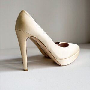 Miu Miu Champagne Satin Classic Platform Heels Wedding 40.5 NEW